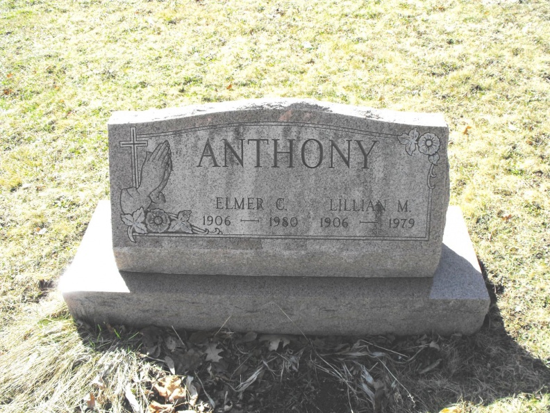 Anthony__Elmer__amp__Lillian.JPG